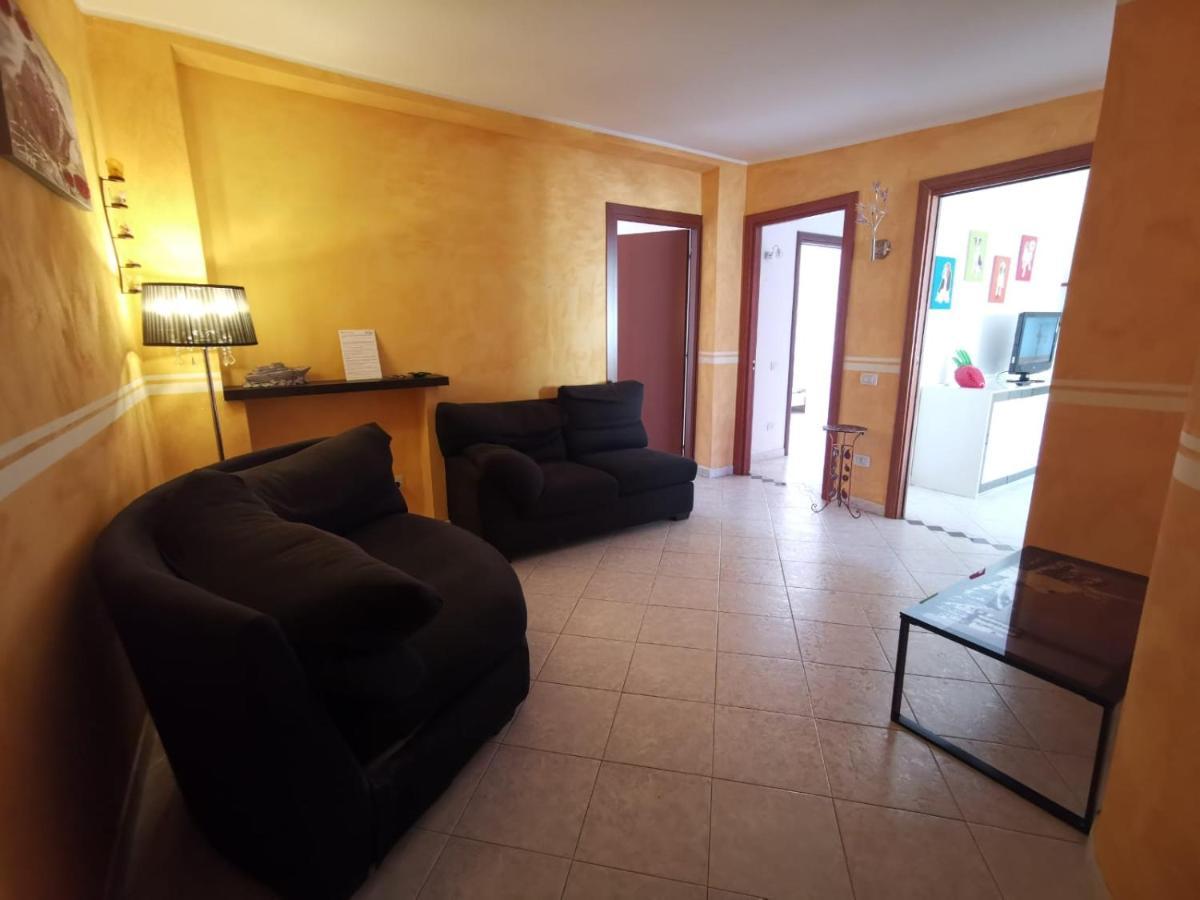 Casa Giorgia Cagliari Camera Exterior photo